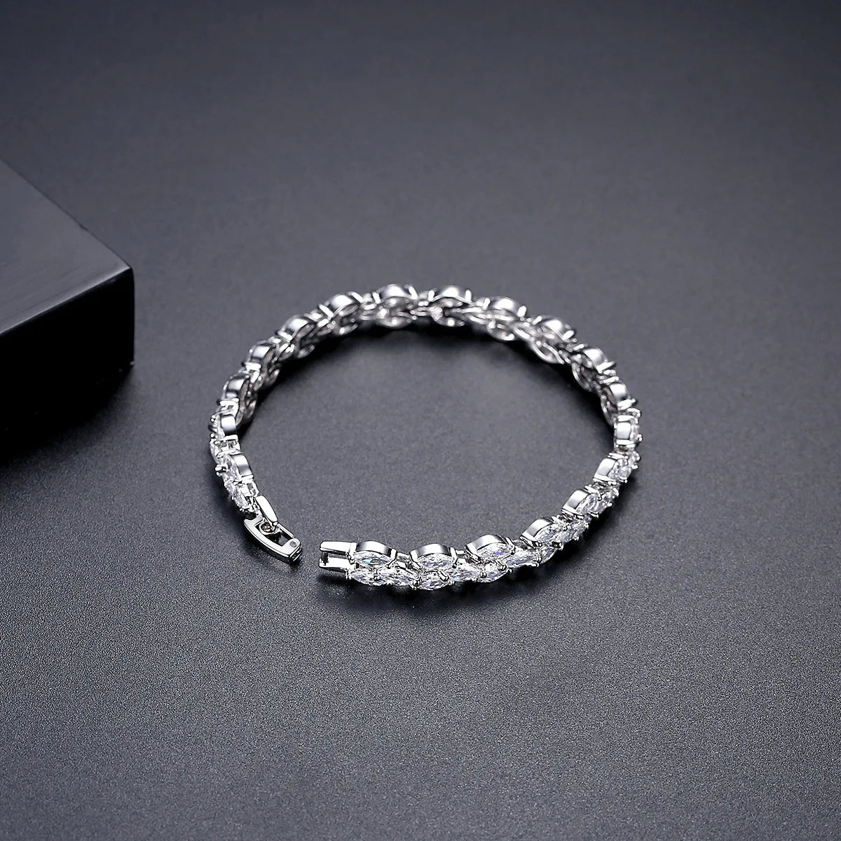 TOPGRILLZ Marquise CZ Link Bracelet Silver Plated Copper Prong Set Articulated Square Box Clasp Hip Hop Jewelry Men Women