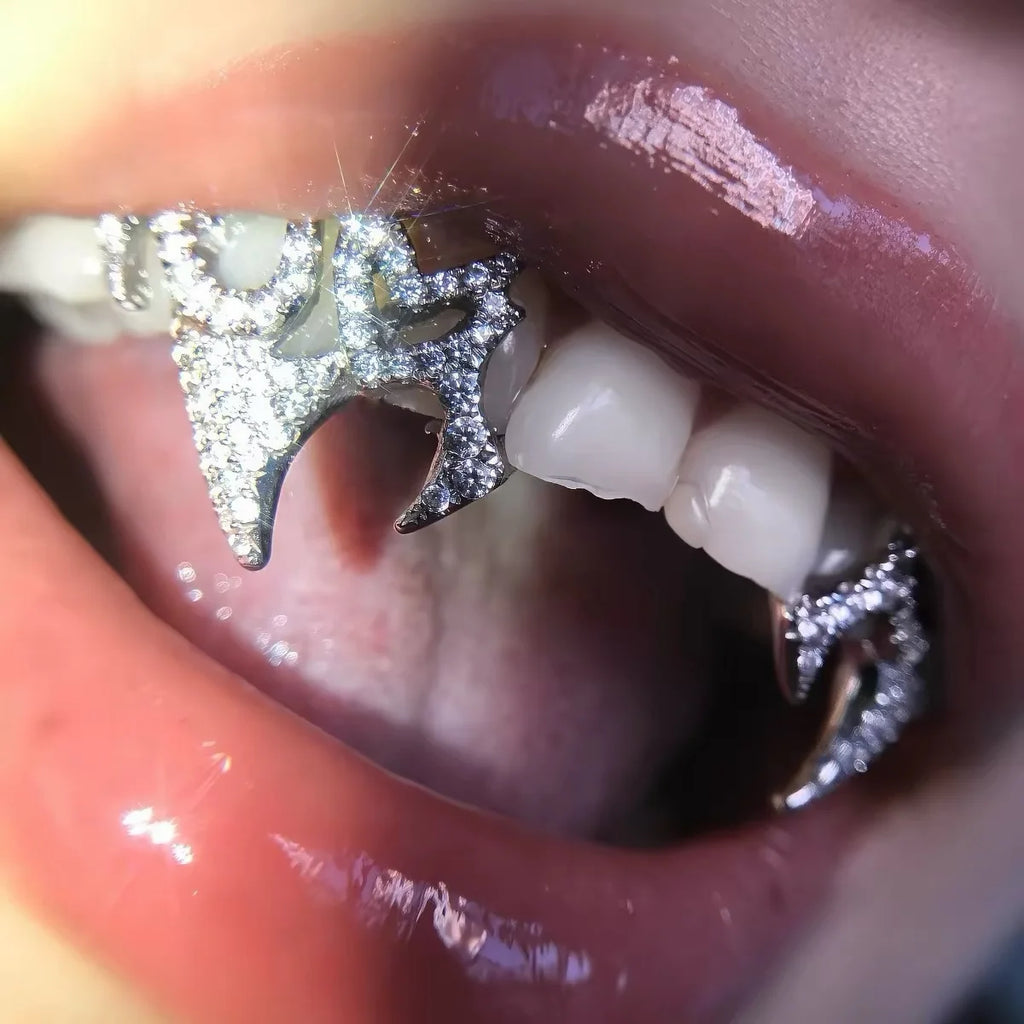 TOPGRILLZ Helloween Gothic Spike Iced Out Grillz Set Double Tooth Full CZ Paved Y2K Hip Hop Vampire Fang Teeth Jewelry Men Women