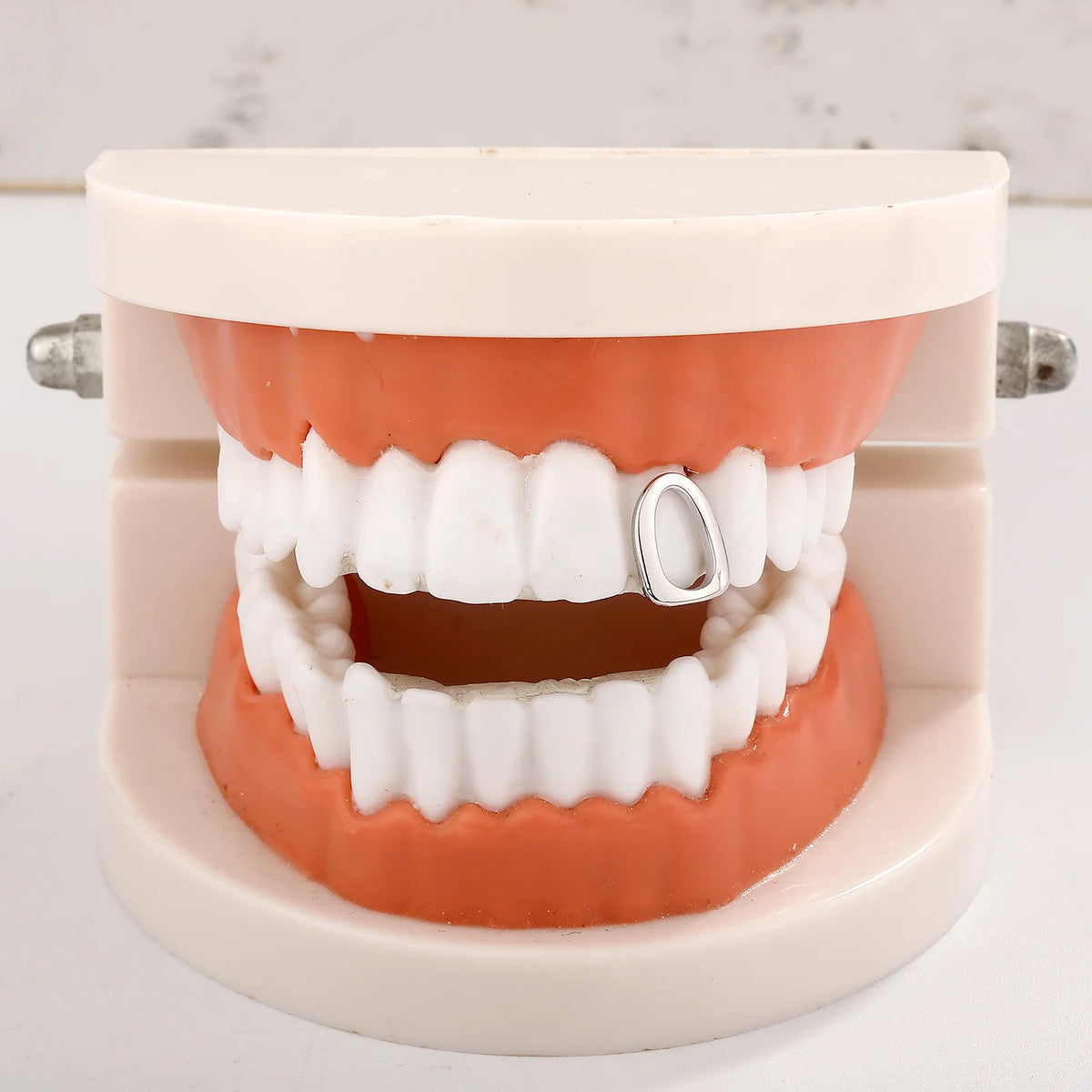TOPGRILLZ Hip Hop Single Hollow Teeth Caps For Women Men Braces Simple Glossy Tooth Grills Jewelry Cosplay Dental Grillz
