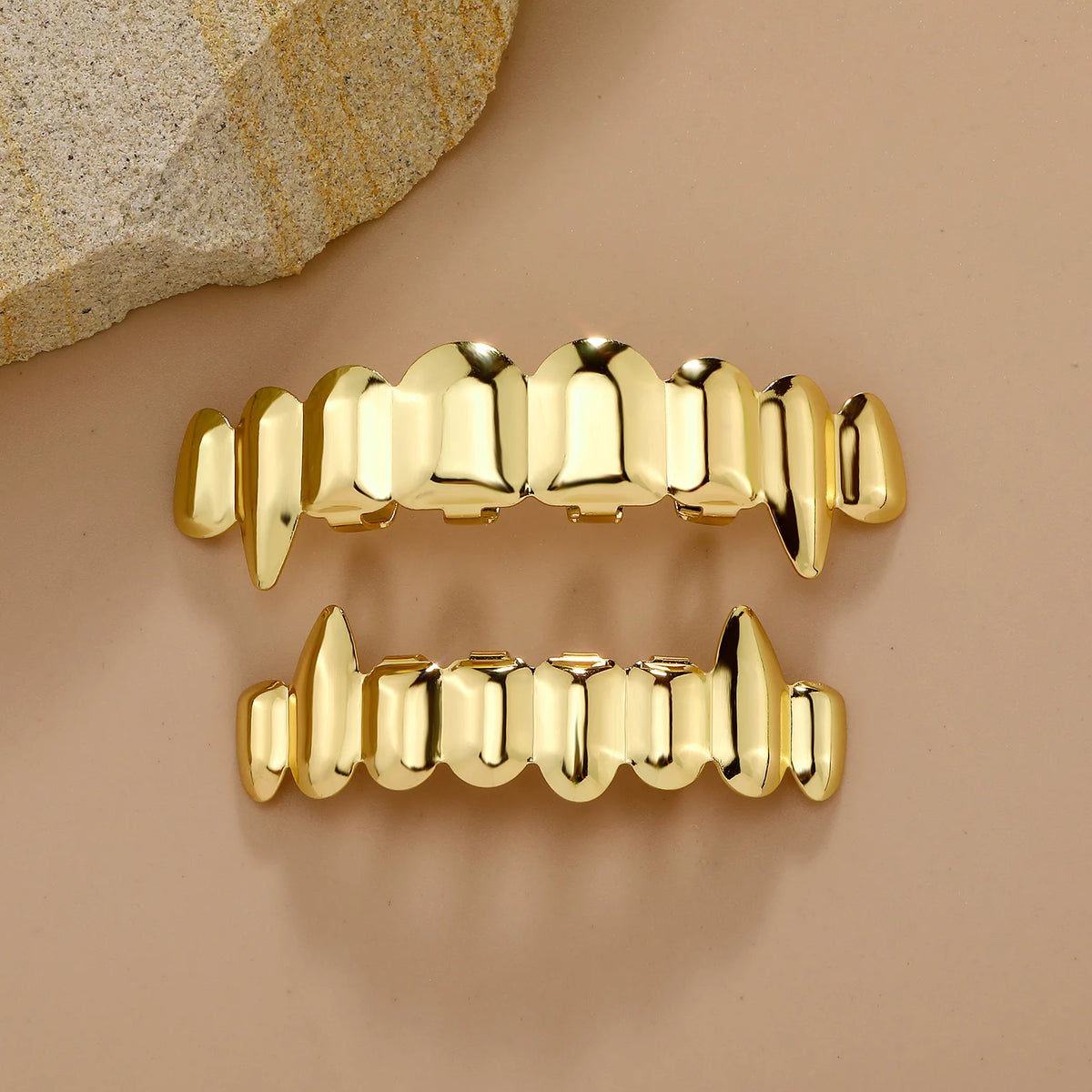 TOPGRILLZ Hip Hop 8/8 Vampire Fangs Glossy Teeth Grillz Top Bottom Mouth Tooth Caps For Women Men Jewelry Halloween Cosplay Gift